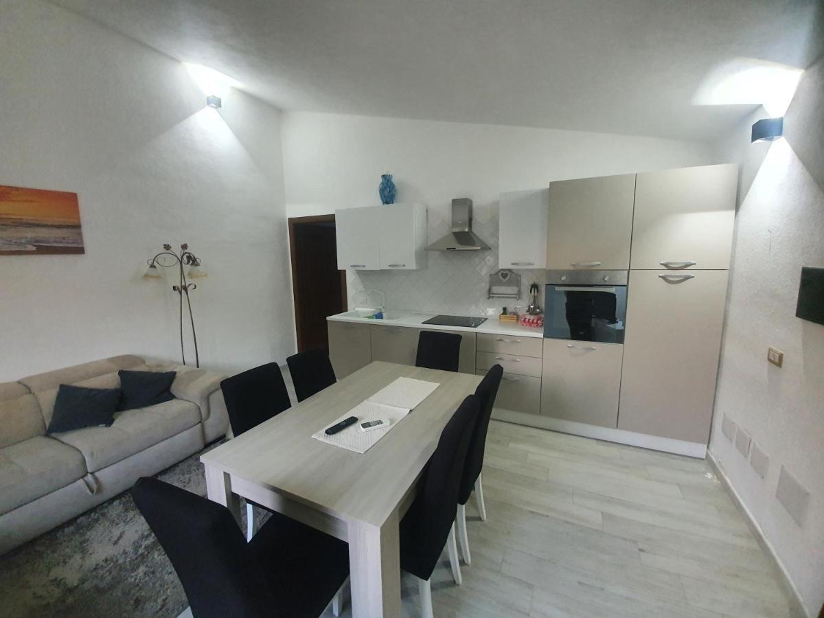 Appartamento Stangoni Badesi Luaran gambar