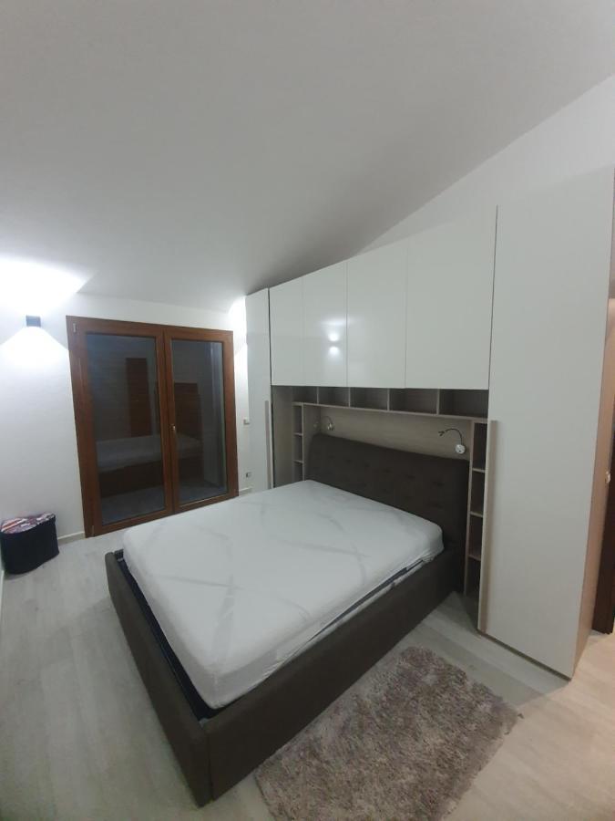 Appartamento Stangoni Badesi Luaran gambar