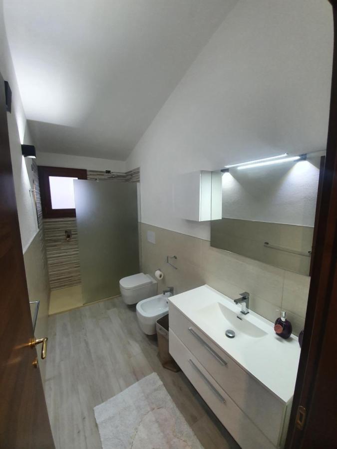 Appartamento Stangoni Badesi Luaran gambar